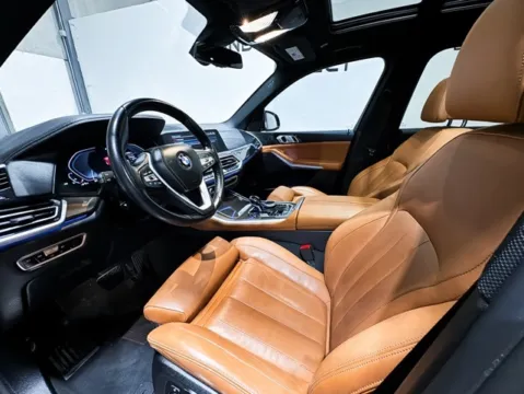 Photos of 2021 BMW X5 xDrive45e for sale in Carmel, IN at Indy Wholesale Direct