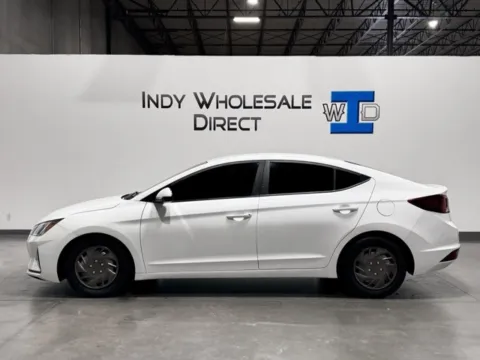 Photos of 2019 Hyundai Elantra SE for sale in Carmel, IN at Indy Wholesale Direct