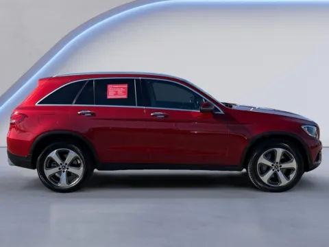 Photos of 2018 Mercedes-Benz GLC 300 for sale in Alcoa, TN at Twin City Nissan