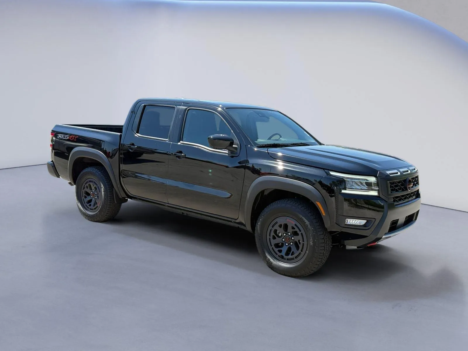 Black 2025 Nissan Frontier PRO-4X for sale in Alcoa, TN