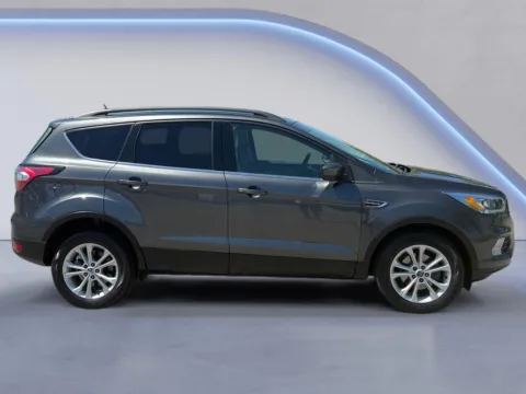 Photos of 2018 Ford Escape SEL for sale in Alcoa, TN at Twin City Nissan