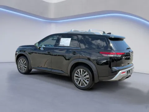More photos of 2025 Nissan Pathfinder SL at Twin City Nissan, TN