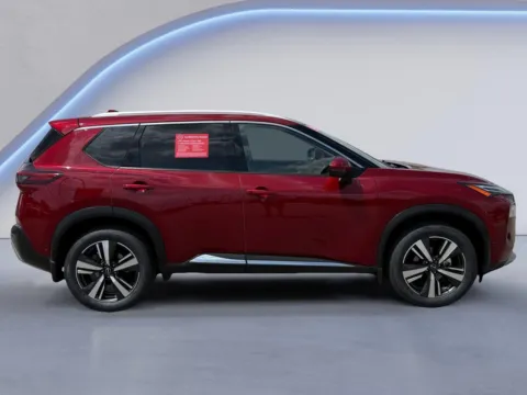 Photos of 2023 Nissan Rogue Platinum for sale in Alcoa, TN at Twin City Nissan