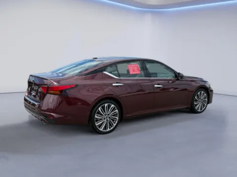 Another view of 2023 Nissan Altima 2.5 SL for sale in Alcoa, TN at Twin City Nissan