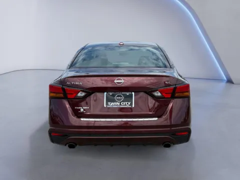 More photos of 2023 Nissan Altima 2.5 SL at Twin City Nissan, TN