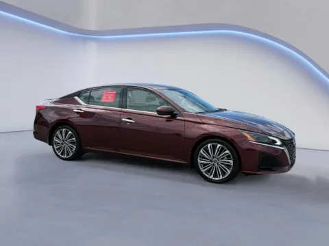 Red 2023 Nissan Altima 2.5 SL for sale in Alcoa, TN