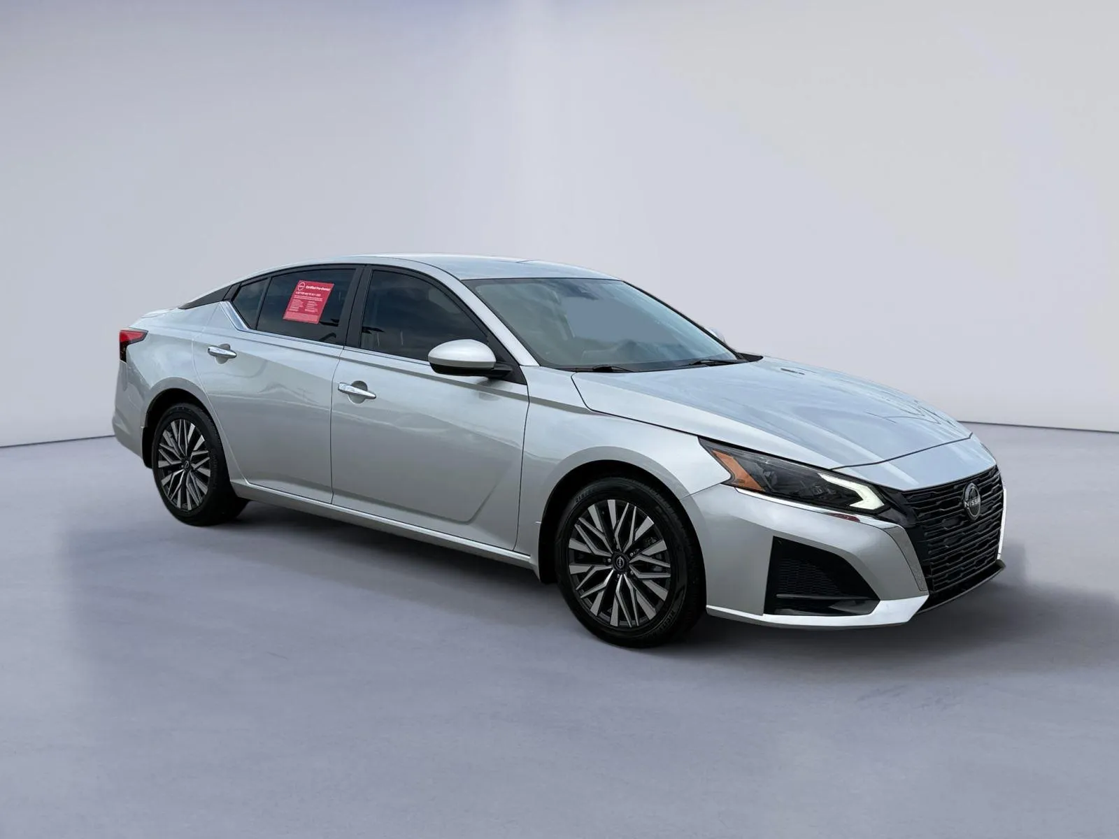 Silver 2023 Nissan Altima 2.5 SV for sale in Alcoa, TN