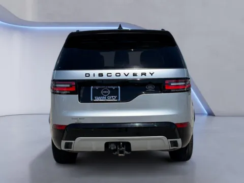More photos of 2020 Land Rover Discovery Landmark Edition at Twin City Nissan, TN