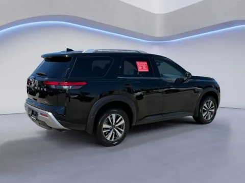 Another view of 2025 Nissan Pathfinder SL for sale in Alcoa, TN at Twin City Nissan