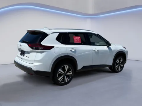 Another view of 2025 Nissan Rogue SL for sale in Alcoa, TN at Twin City Nissan