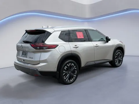 Another view of 2025 Nissan Rogue SL for sale in Alcoa, TN at Twin City Nissan