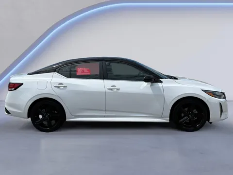 Photos of 2024 NISSAN SENTRA SR for sale in Alcoa, TN at Twin City Nissan