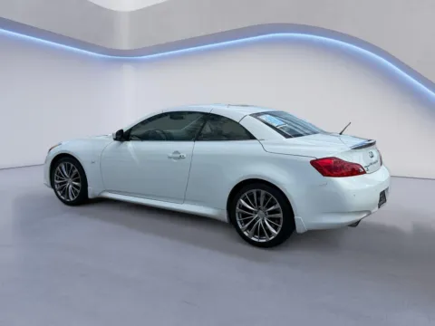More photos of 2014 INFINITI Q60 CONVERTIBLE at Twin City Nissan, TN