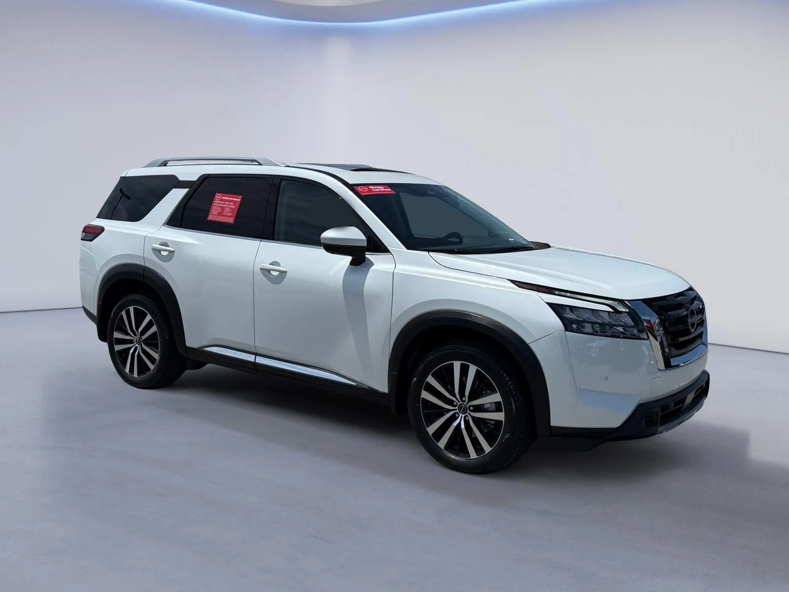 White 2025 Nissan Pathfinder Platinum for sale in Alcoa, TN
