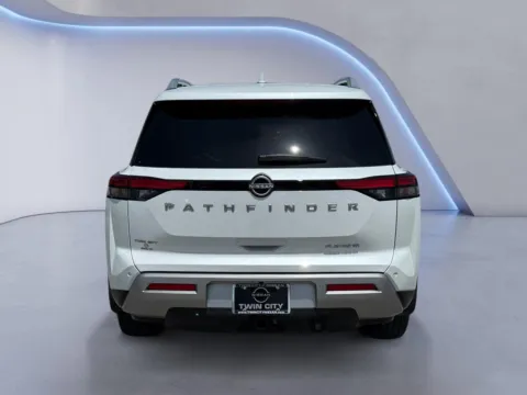 More photos of 2025 Nissan Pathfinder Platinum at Twin City Nissan, TN