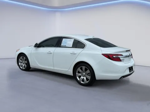 More photos of 2017 Buick Regal Premium II at Twin City Nissan, TN
