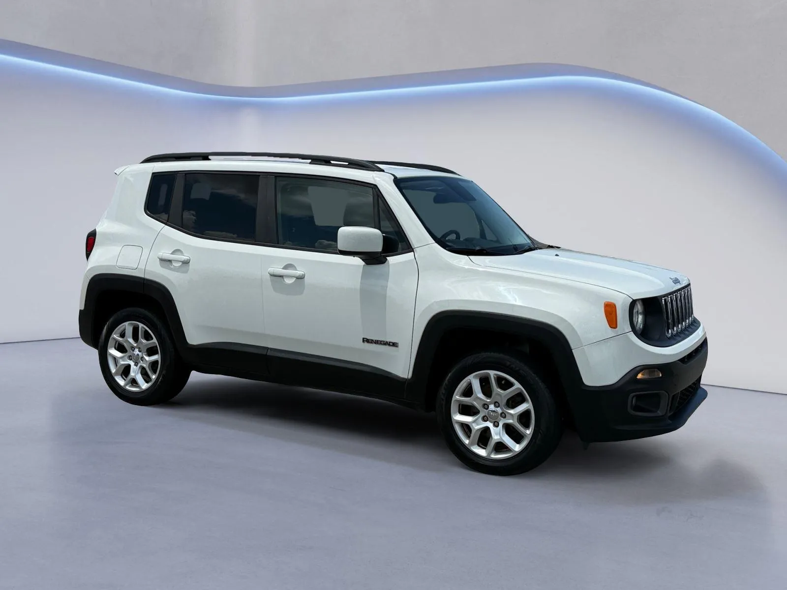 White 2017 Jeep Renegade Latitude for sale in Alcoa, TN