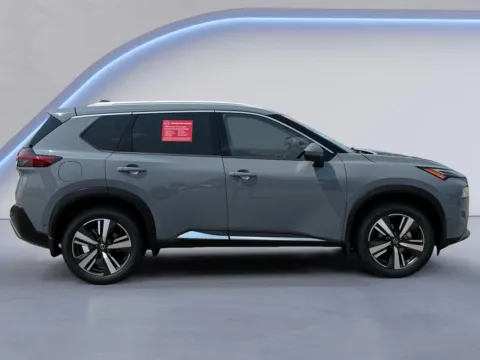 Photos of 2021 Nissan Rogue Platinum for sale in Alcoa, TN at Twin City Nissan