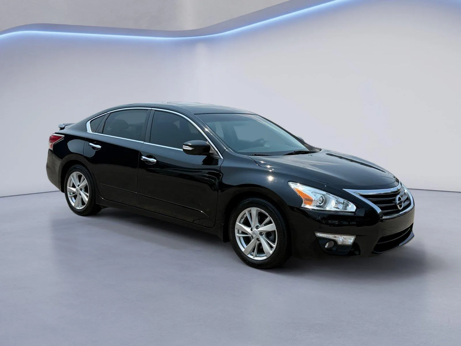 Black 2015 Nissan Altima 2.5 SL for sale in Alcoa, TN