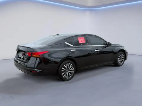 Another view of 2025 Nissan Altima SV for sale in Alcoa, TN at Twin City Nissan