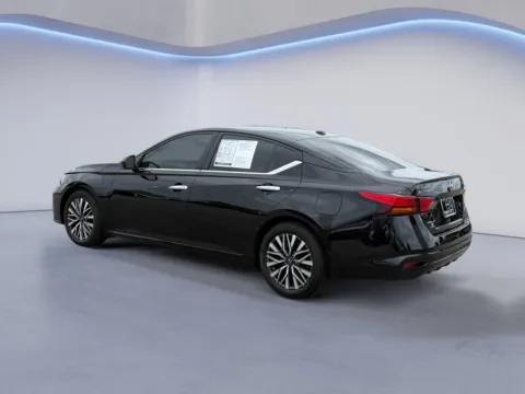 More photos of 2025 Nissan Altima SV at Twin City Nissan, TN