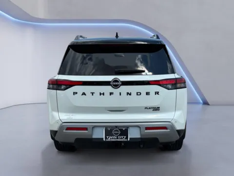 More photos of 2024 Nissan Pathfinder Platinum at Twin City Nissan, TN
