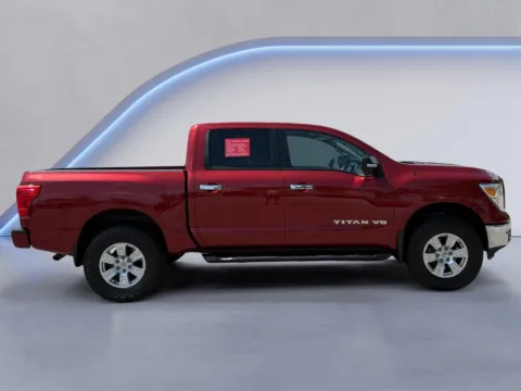 Photos of 2019 Nissan Titan SV for sale in Alcoa, TN at Twin City Nissan
