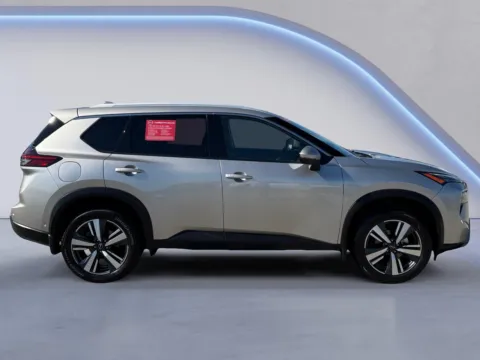 Photos of 2025 Nissan Rogue SL for sale in Alcoa, TN at Twin City Nissan