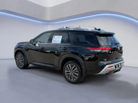More photos of 2025 Nissan Pathfinder SL at Twin City Nissan, TN