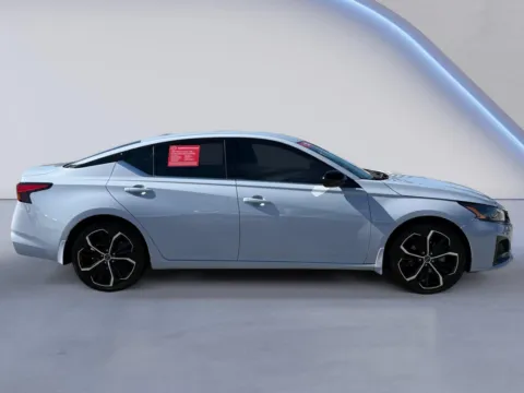 Photos of 2024 Nissan Altima 2.5 SR for sale in Alcoa, TN at Twin City Nissan