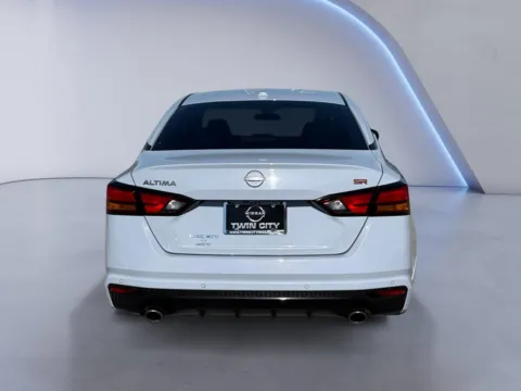 More photos of 2024 Nissan Altima 2.5 SR at Twin City Nissan, TN