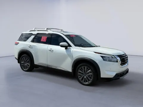 White 2024 Nissan Pathfinder SL for sale in Alcoa, TN