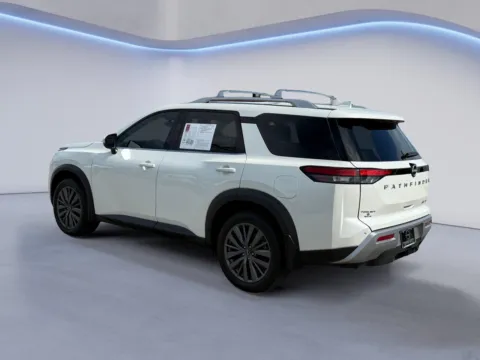 More photos of 2024 Nissan Pathfinder SL at Twin City Nissan, TN