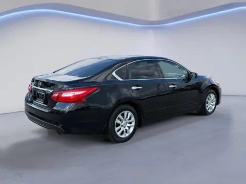 Another view of 2016 Nissan Altima 2.5 S for sale in Alcoa, TN at Twin City Nissan
