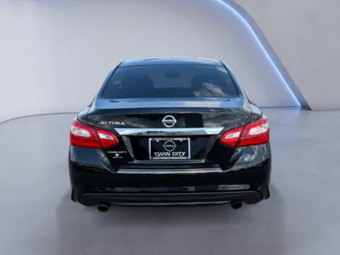 More photos of 2016 Nissan Altima 2.5 S at Twin City Nissan, TN