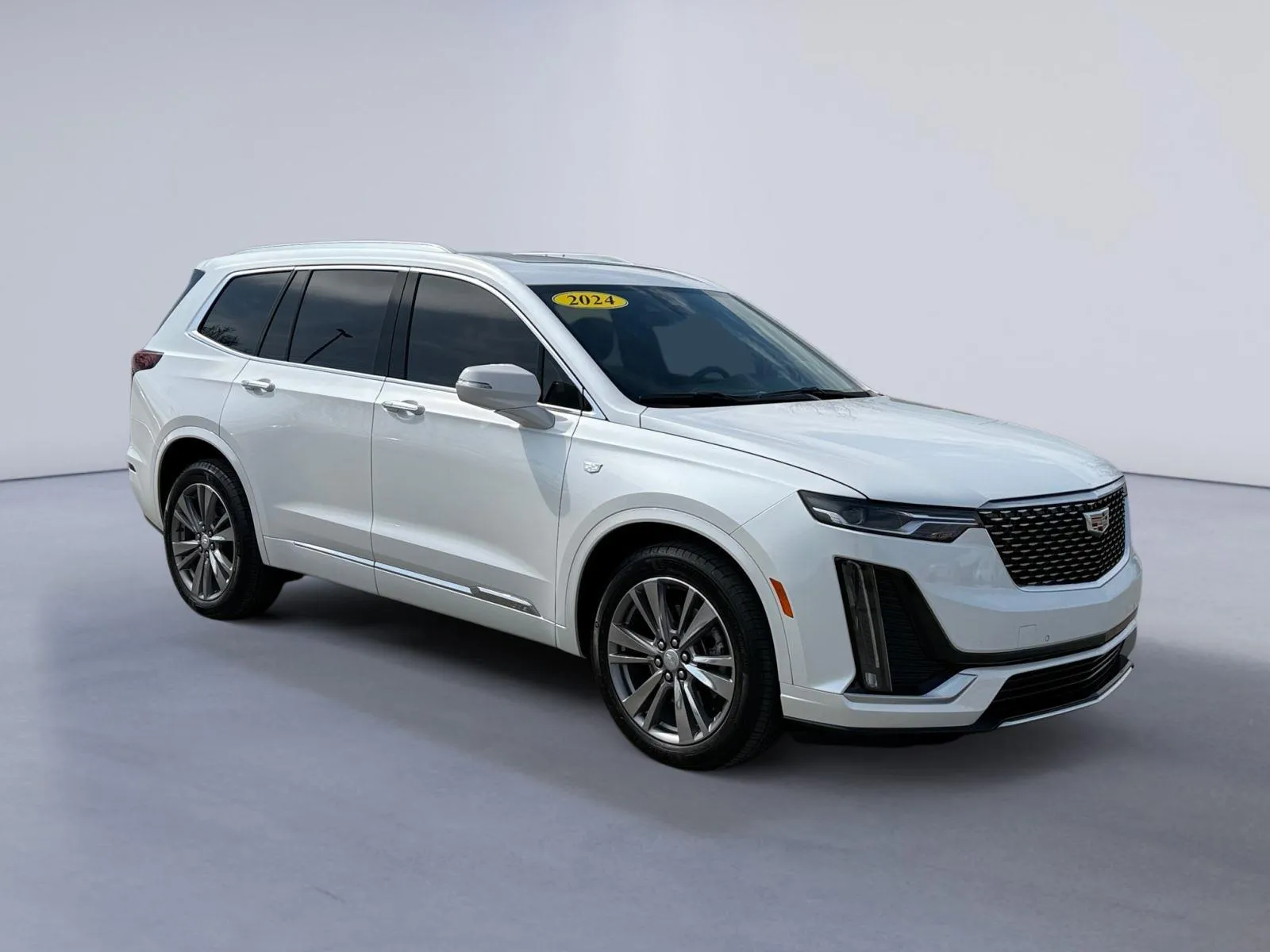 White 2024 Cadillac XT6 AWD Premium Luxury for sale in Knoxville, TN