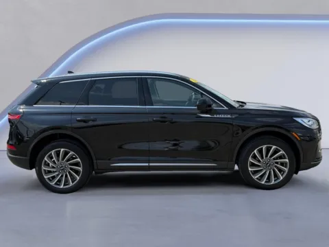 Photos of 2023 Lincoln Corsair Reserve for sale in Knoxville, TN at Cadillac of Knoxville