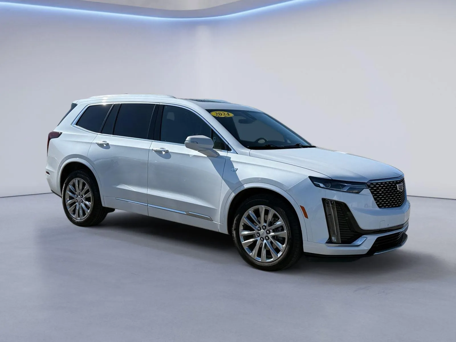 White 2024 Cadillac XT6 AWD Premium Luxury for sale in Knoxville, TN