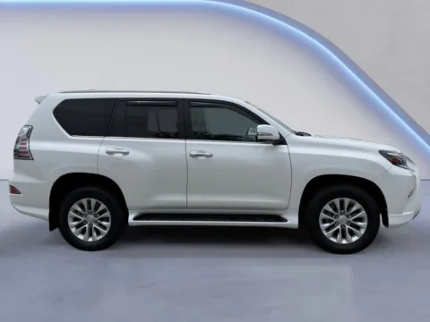 Photos of 2022 Lexus GX 460 Premium for sale in Knoxville, TN at Cadillac of Knoxville