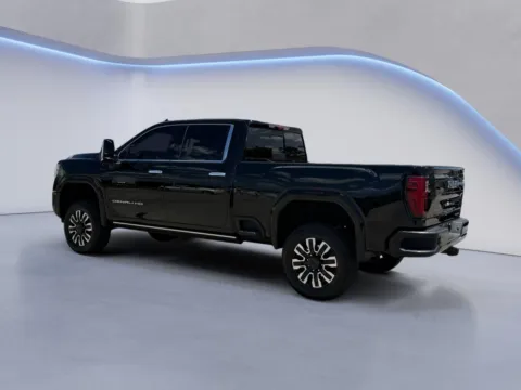More photos of 2024 GMC Sierra 2500HD Denali Ultimate at Cadillac of Knoxville, TN
