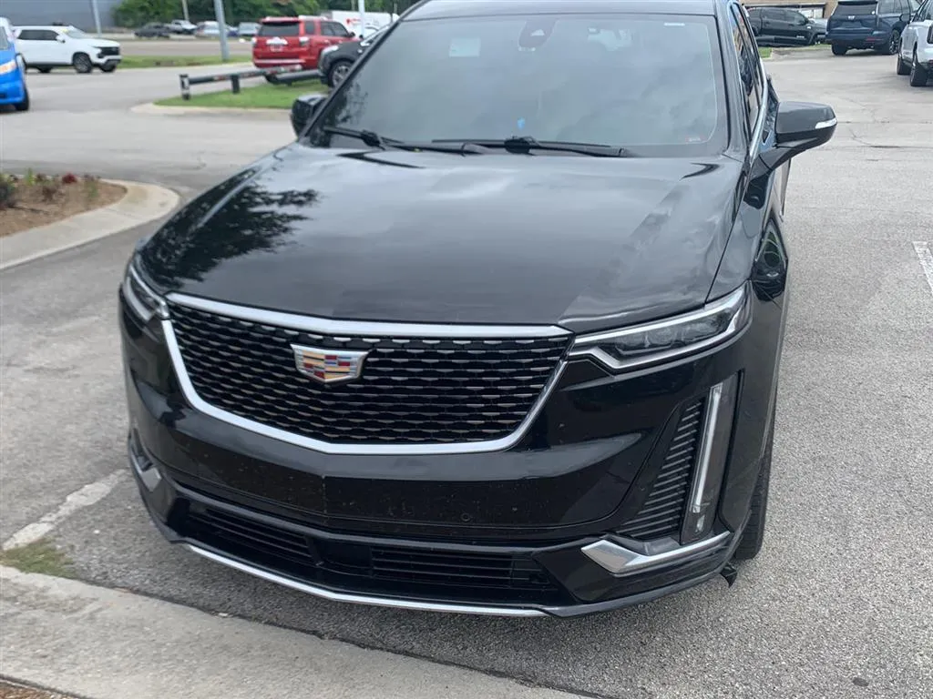 Black 2023 Cadillac XT6 AWD Premium Luxury for sale in Knoxville, TN
