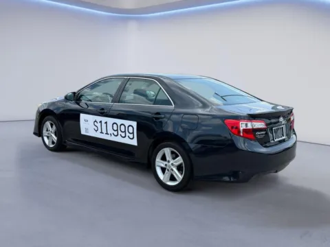 More photos of 2014 Toyota Camry L at Cadillac of Knoxville, TN