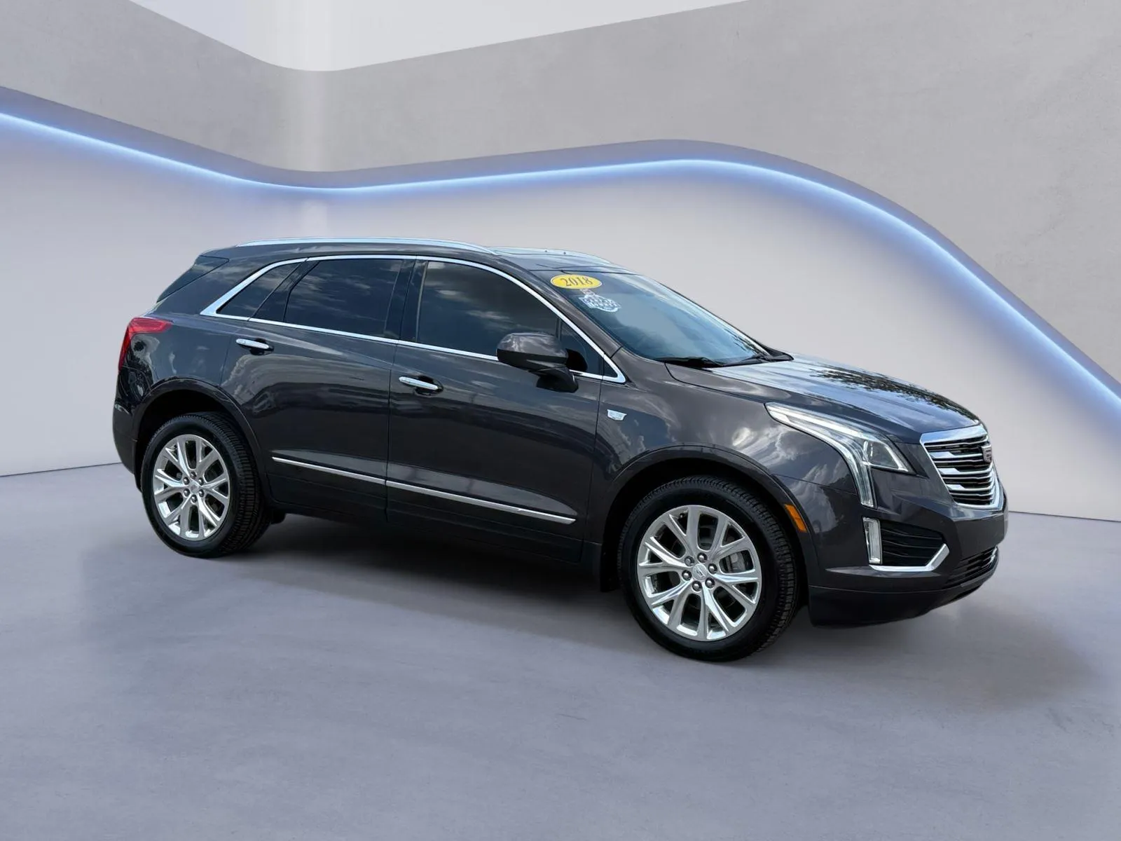 Gray 2018 Cadillac XT5 Luxury AWD for sale in Knoxville, TN