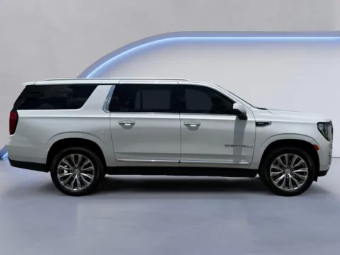 Photos of 2022 GMC Yukon XL Denali for sale in Knoxville, TN at Cadillac of Knoxville