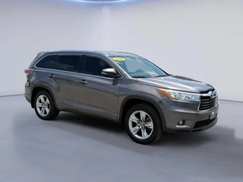 Gray 2016 Toyota Highlander Limited for sale in Knoxville, TN
