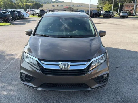Beige 2018 Honda Odyssey EX-L for sale in Knoxville, TN