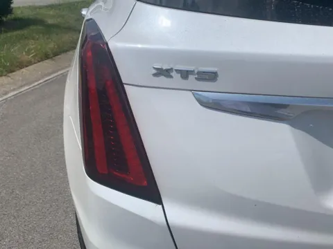 More photos of 2020 Cadillac XT5 Premium Luxury FWD at Cadillac of Knoxville, TN