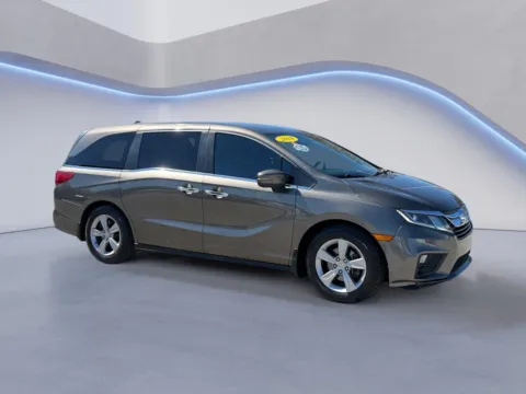 Beige 2018 Honda Odyssey EX-L for sale in Knoxville, TN