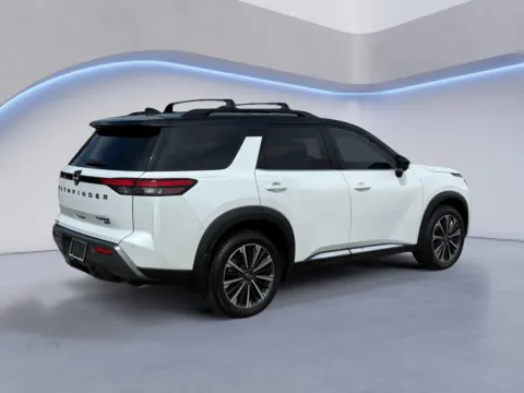 Another view of 2026 Nissan Pathfinder Platinum for sale in Knoxville, TN at Cadillac of Knoxville