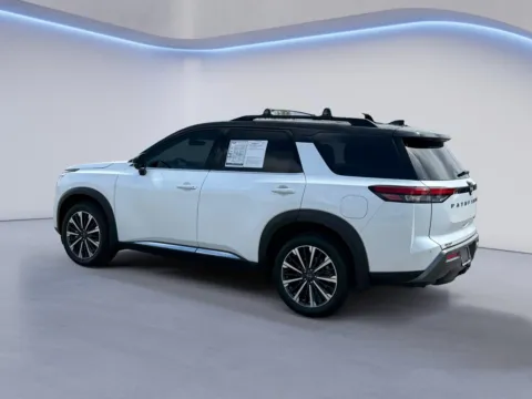 More photos of 2026 Nissan Pathfinder Platinum at Cadillac of Knoxville, TN